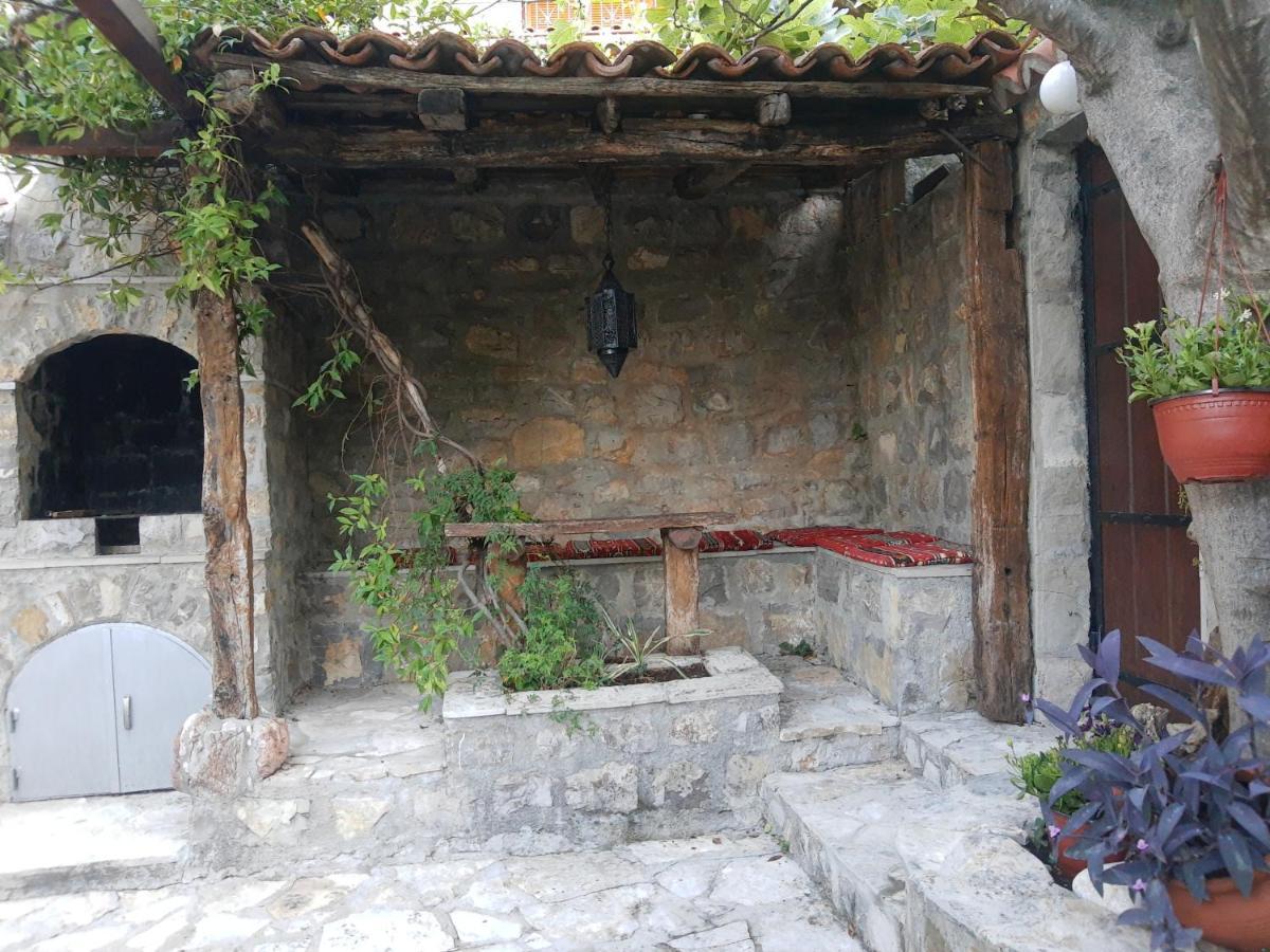 Sea-Side Old Stone Villa With A Private Garden บุดวา ภายนอก รูปภาพ